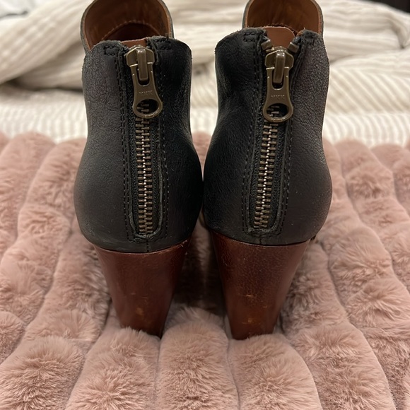 Kork Ease black ankle bootie size 7.5 - Picture 3 of 11